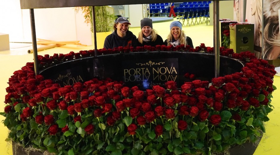 Porta-Nova-Red-Naomi-wishing well-53