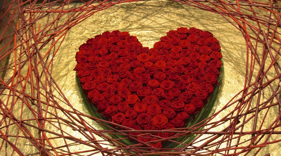 Porta Nova Red Naomi Valentines production