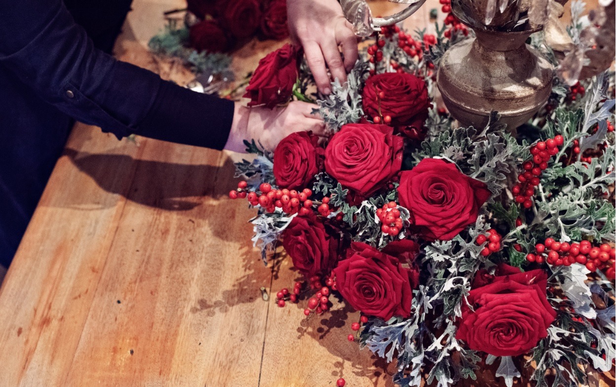 Sarah Crookstone porta nova Christmas red naomi dinner table 11