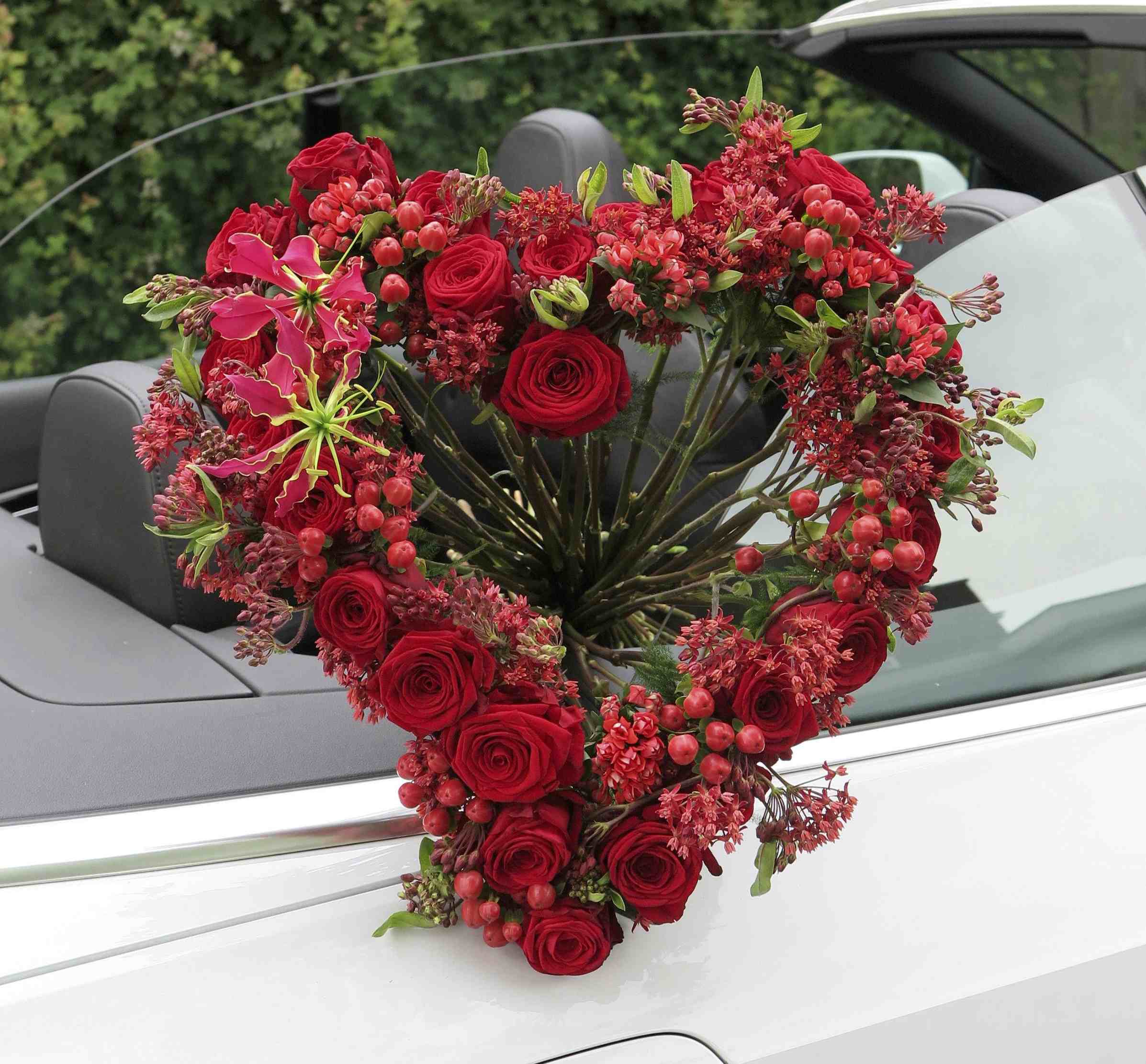Roman Steinhauer’s porta nova love heart Valentine’s Day Floral Fundamentals