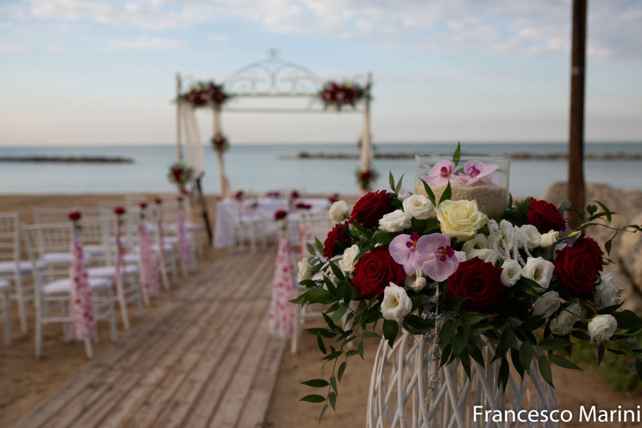 Italian Beach Wedding by Ivana Spinelli