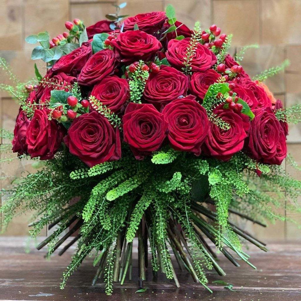 Porta Nova floral “Jellyfish”, floristry and the importance of good quality